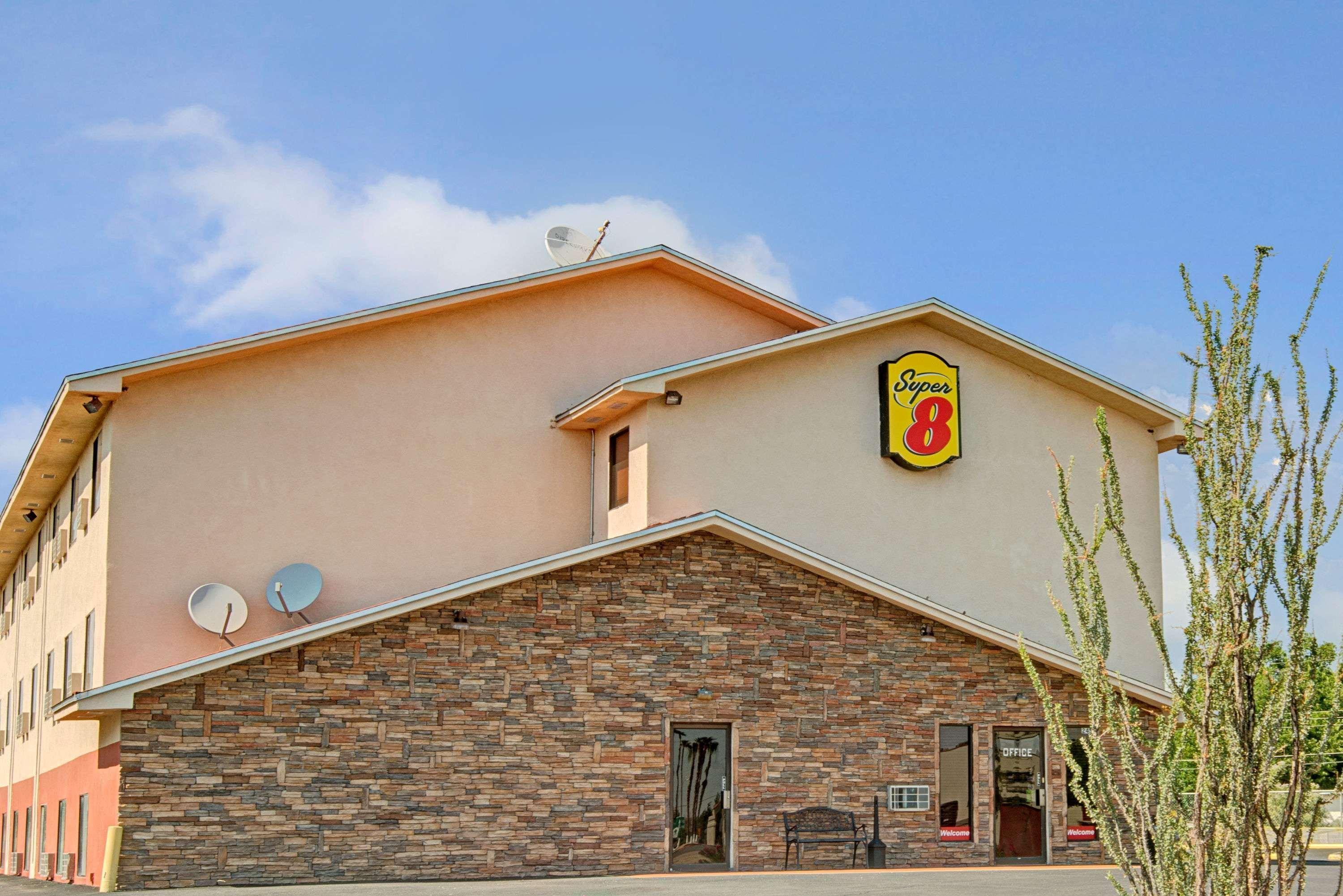 Super 8 By Wyndham Las Cruces University Area Exterior photo